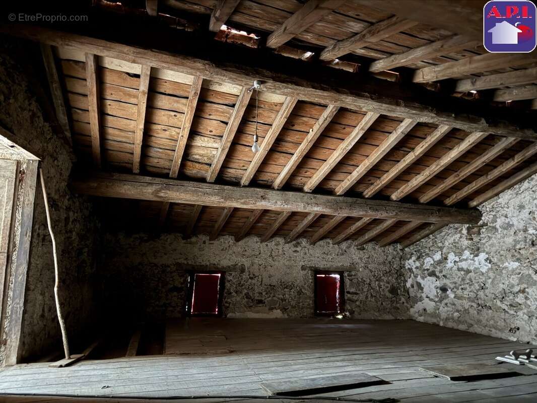 Maison 95 m² à Foix  - photo 10