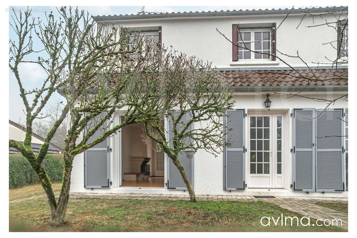 Maison à FEUCHEROLLES