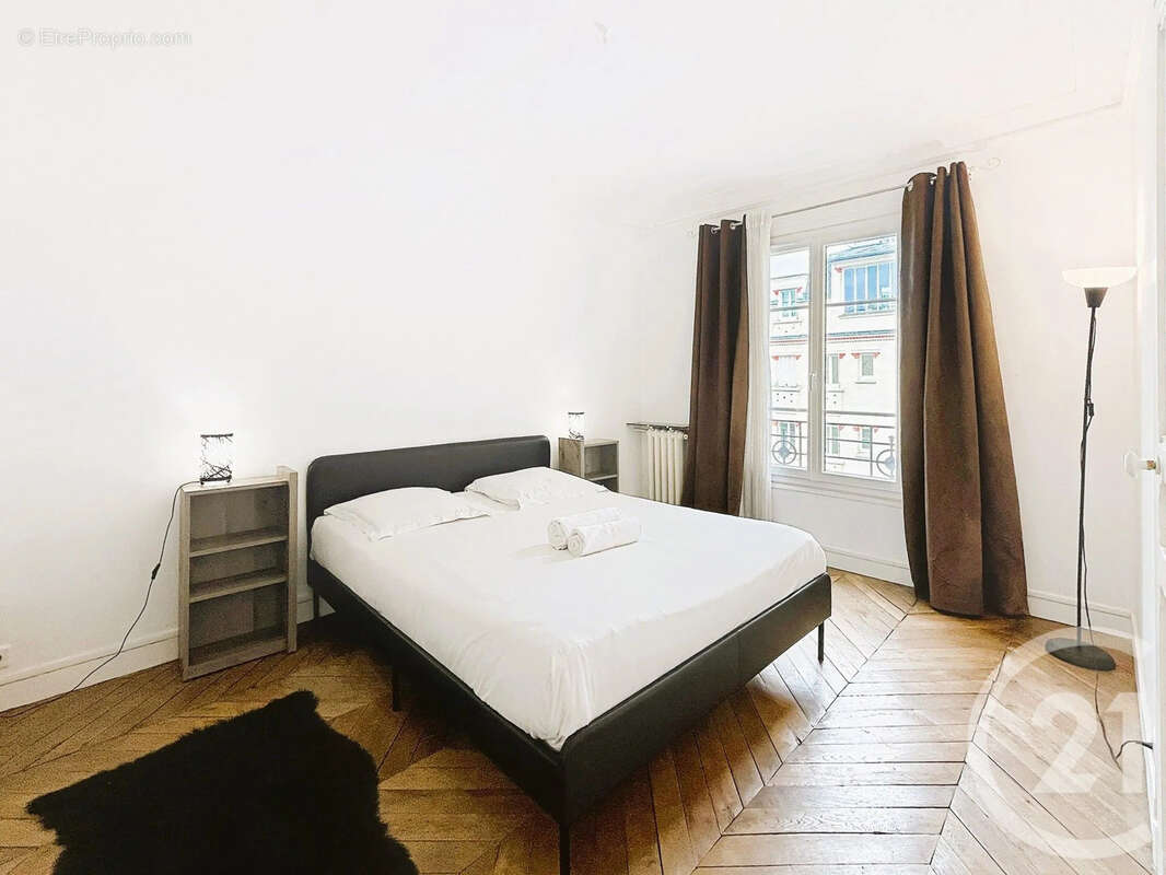 Appartement à PARIS-14E