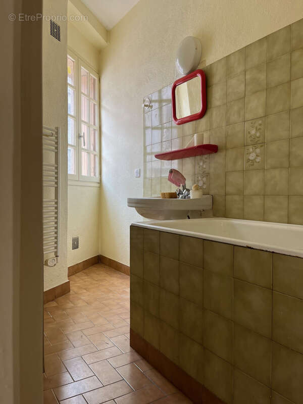 Maison à COUSSAC-BONNEVAL