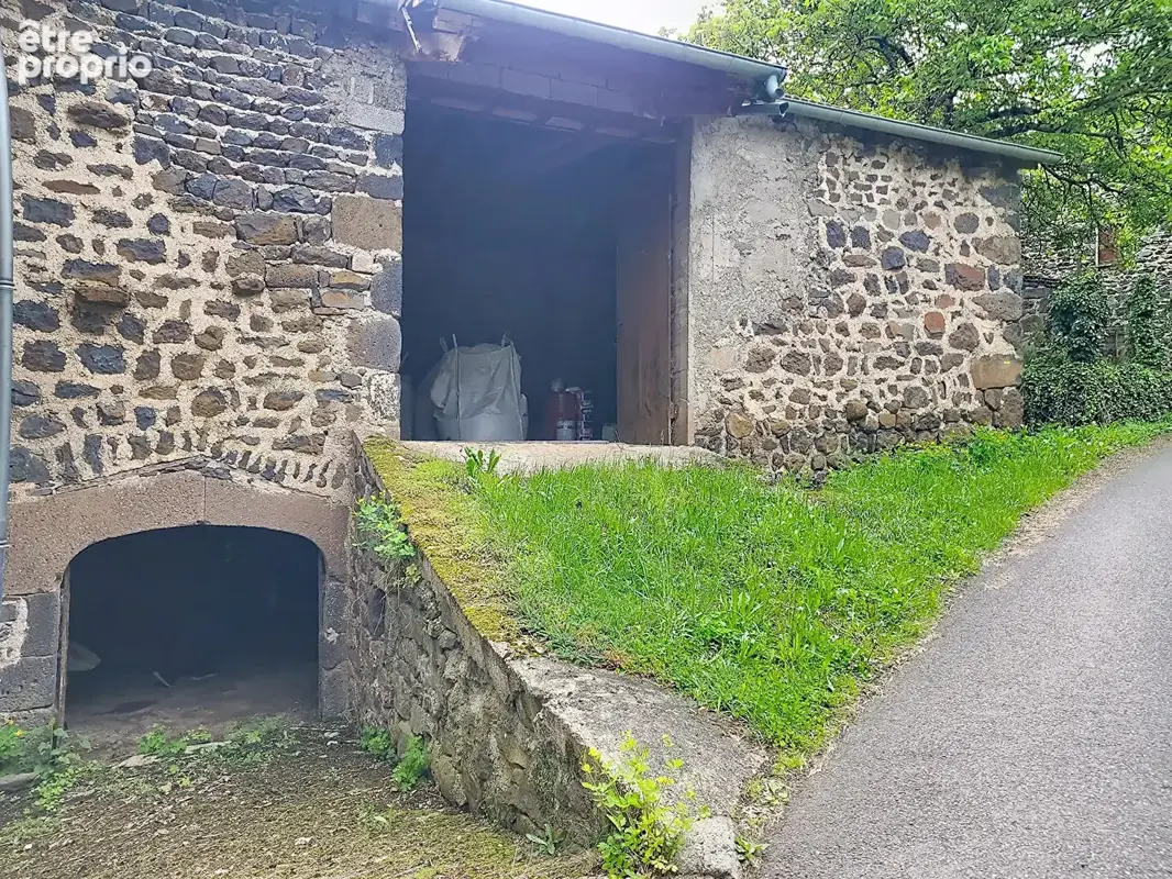 Corps de ferme a renover a sanssac l'église - photo 3