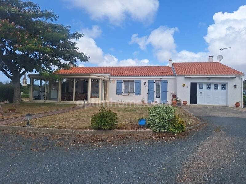 Maison à SAINT-MICHEL-EN-L'HERM
