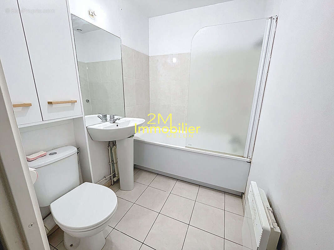 Maison à VAUX-LE-PENIL