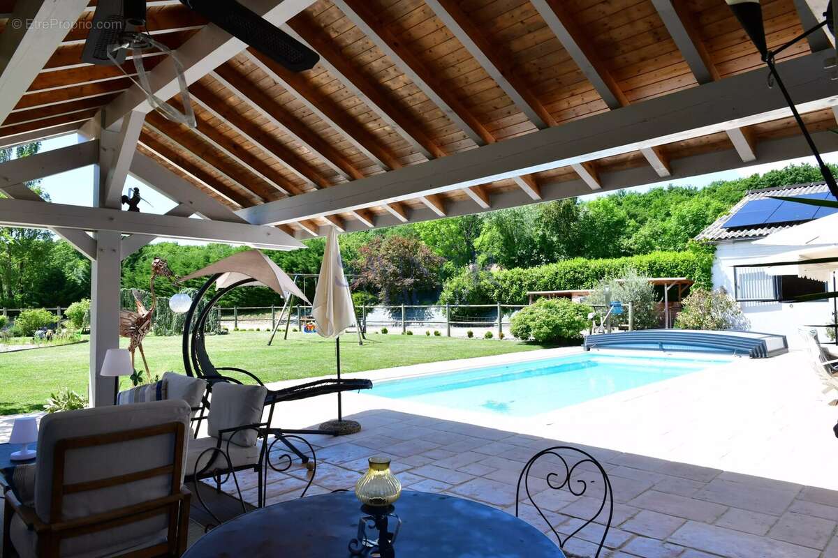 Demeure atypique avec installations équestres – Terrain de 16 832 m² - photo 25