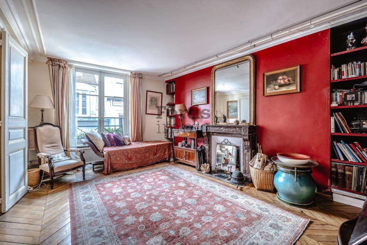 Appartement à PARIS-6E