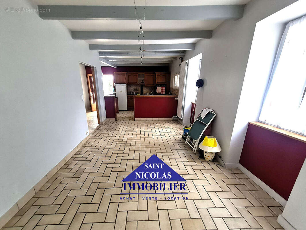 Maison à SAINT-AUBIN-DES-CHATEAUX