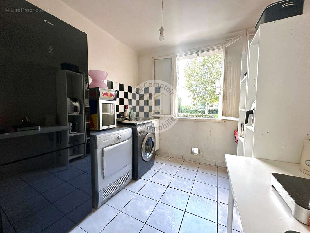 Appartement à MARSEILLE-9E