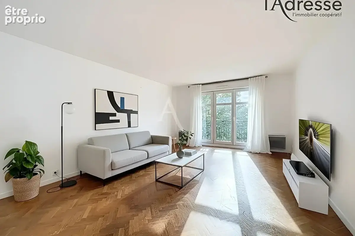 Appartement à SURESNES
