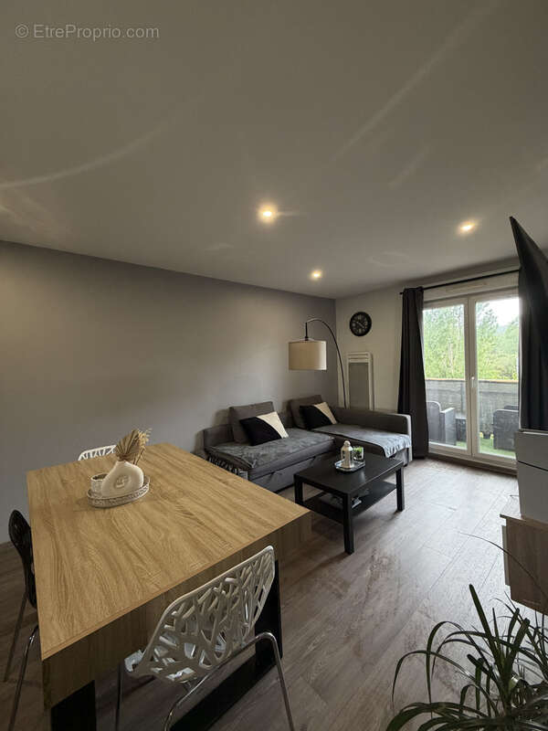 Appartement à PETIT-COURONNE