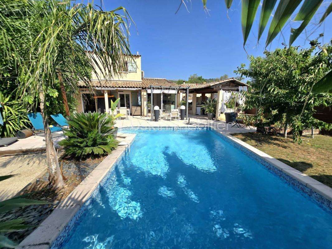 Maison 4 pièces avec piscine, jardin et chambre de plain-pied – À seulement 5 minutes du village - photo 3