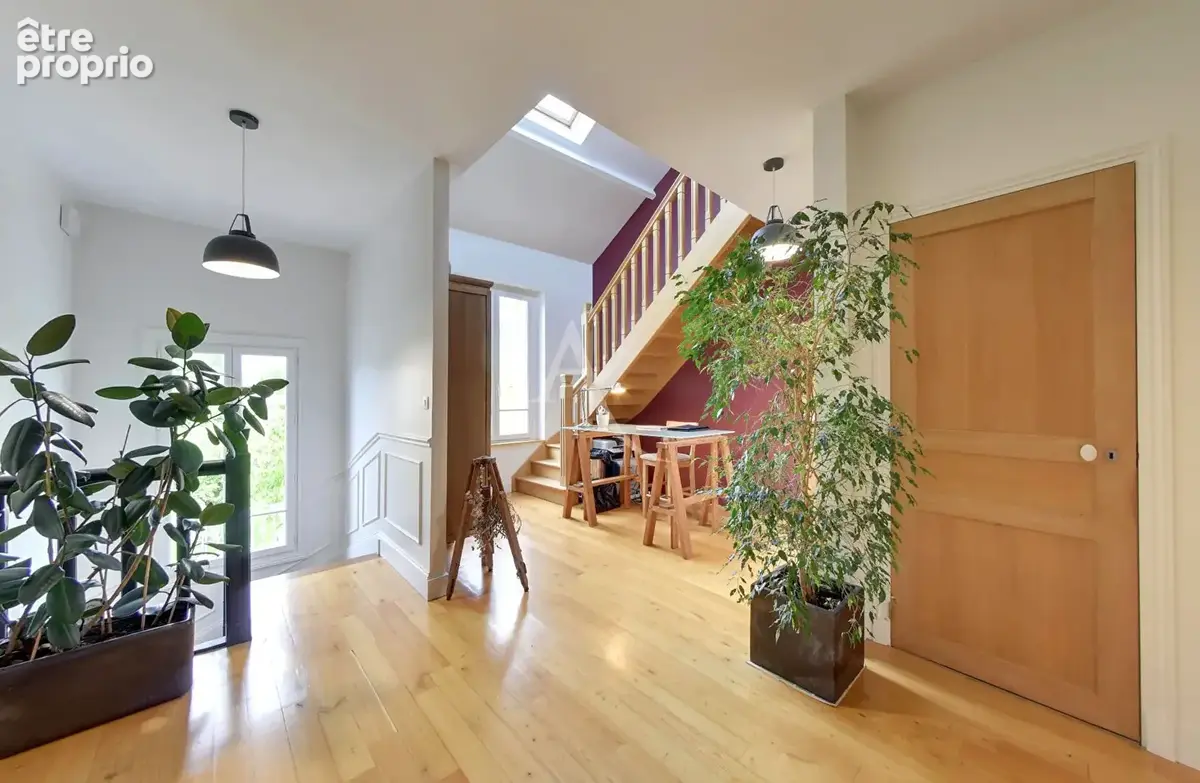 Maison de caractère rénovée 7 pièces + cave totale et Garage - photo 8