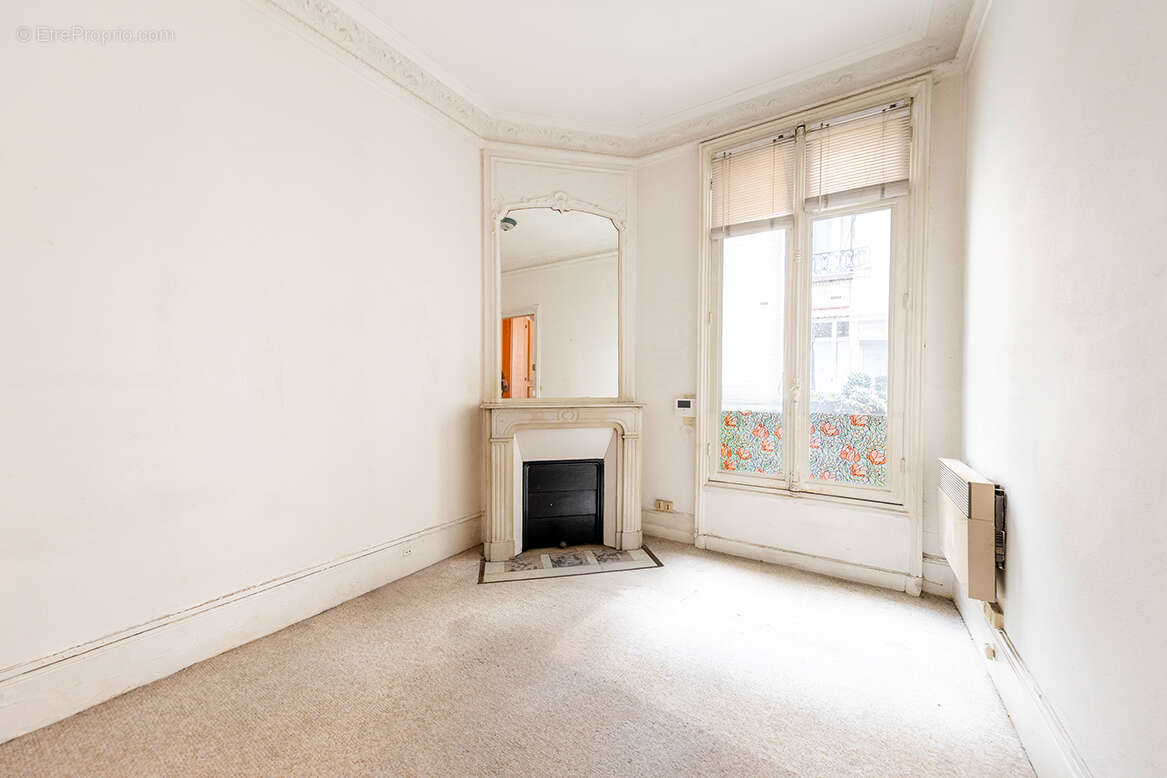 Appartement à PARIS-9E