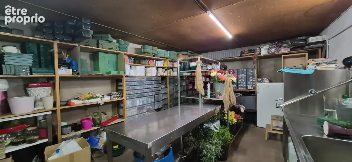 Fonds de commerce de fleuriste + immeuble à vendre à Gerzat (63) ! - photo 6
