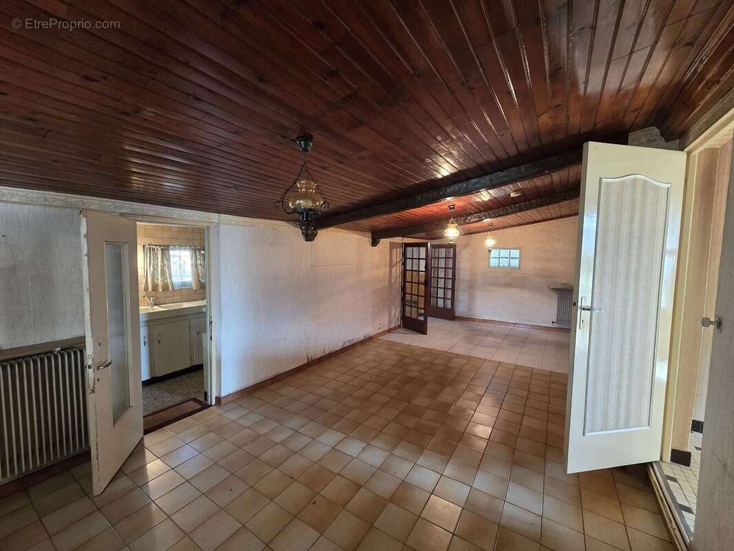 Maison à LES BILLAUX