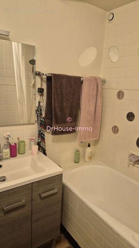 Maison à SAINT-JEAN-DE-THOLOME