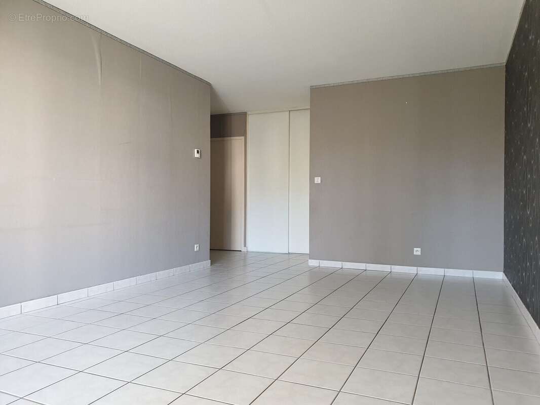 Appartement à SAINT-FONS