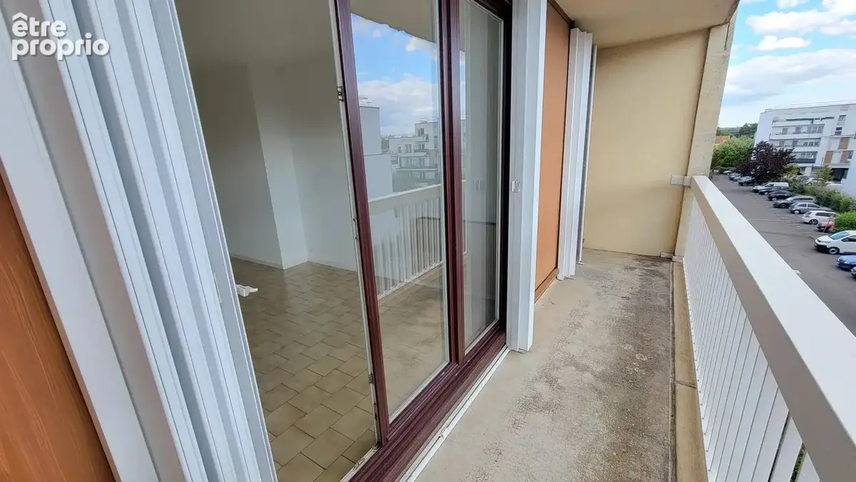 Appartement 2 pièces de 49 m2 avec balcon, cave et Parking – Chelles Gare - photo 5