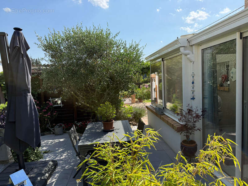 Maison à MERU