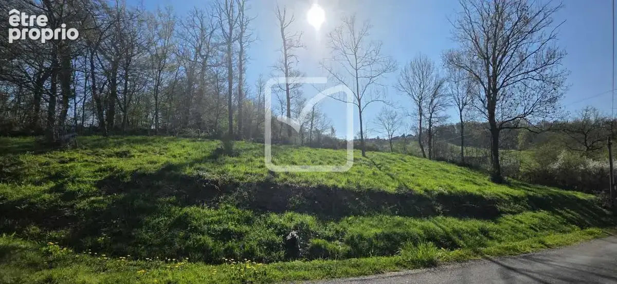 Terrain à USSAC