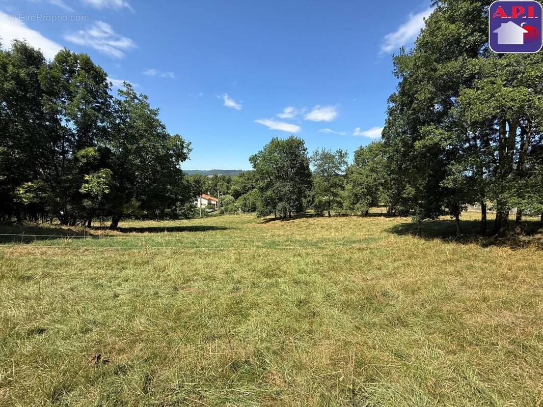 Terrain à SAINT-GIRONS