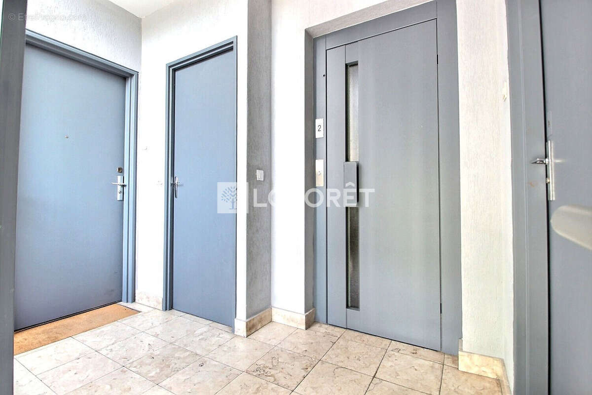 Appartement à GENNEVILLIERS