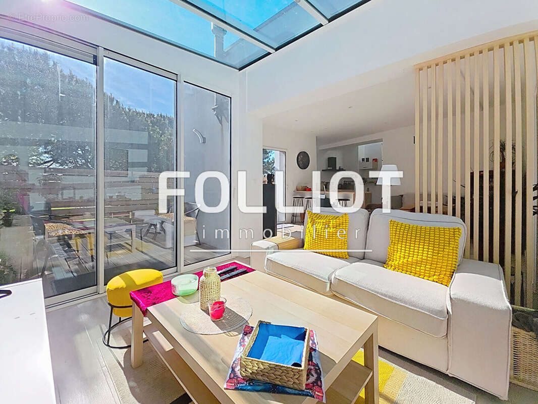 Maison à SAINT-PAIR-SUR-MER