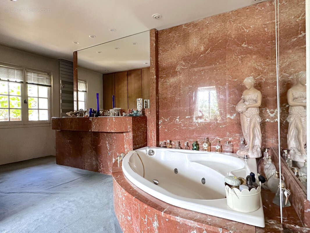 Maison à CHATELLERAULT