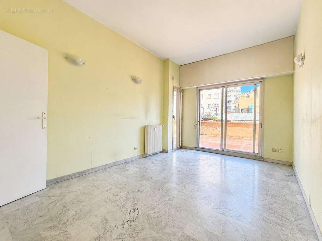   - Appartement à NICE