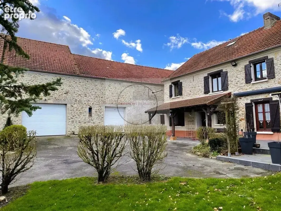 Maison type longère  de 10 pièces et Dépendance - photo 4