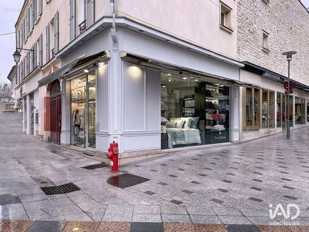 Photo 1 - Commerce à SCEAUX