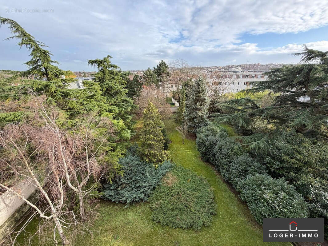 Appartement à LE PERREUX-SUR-MARNE