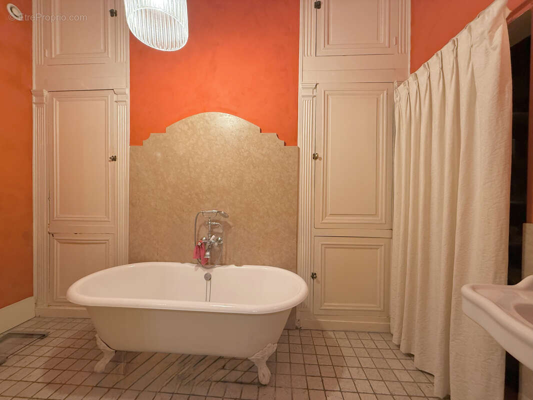 Montpeller,  Écusson   Appartement de caractère au calme absolu, à deux pas de Saint-Roch - photo 10