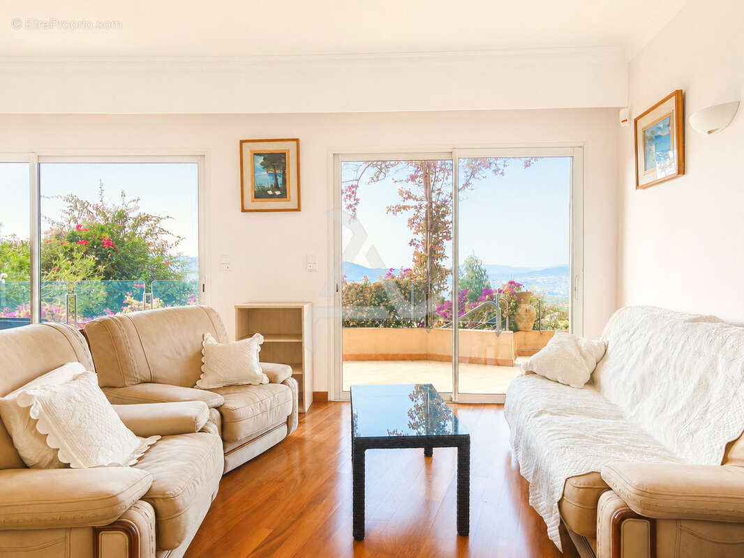 Dans le domaine très exclusif de « marina di fiori » à porto-vecchio villa d’exeption de 354m2 - photo 27
