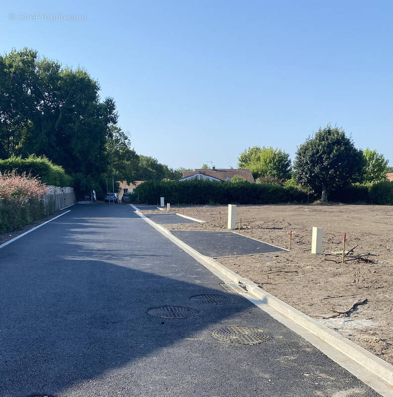 Terrain à MERIGNAC
