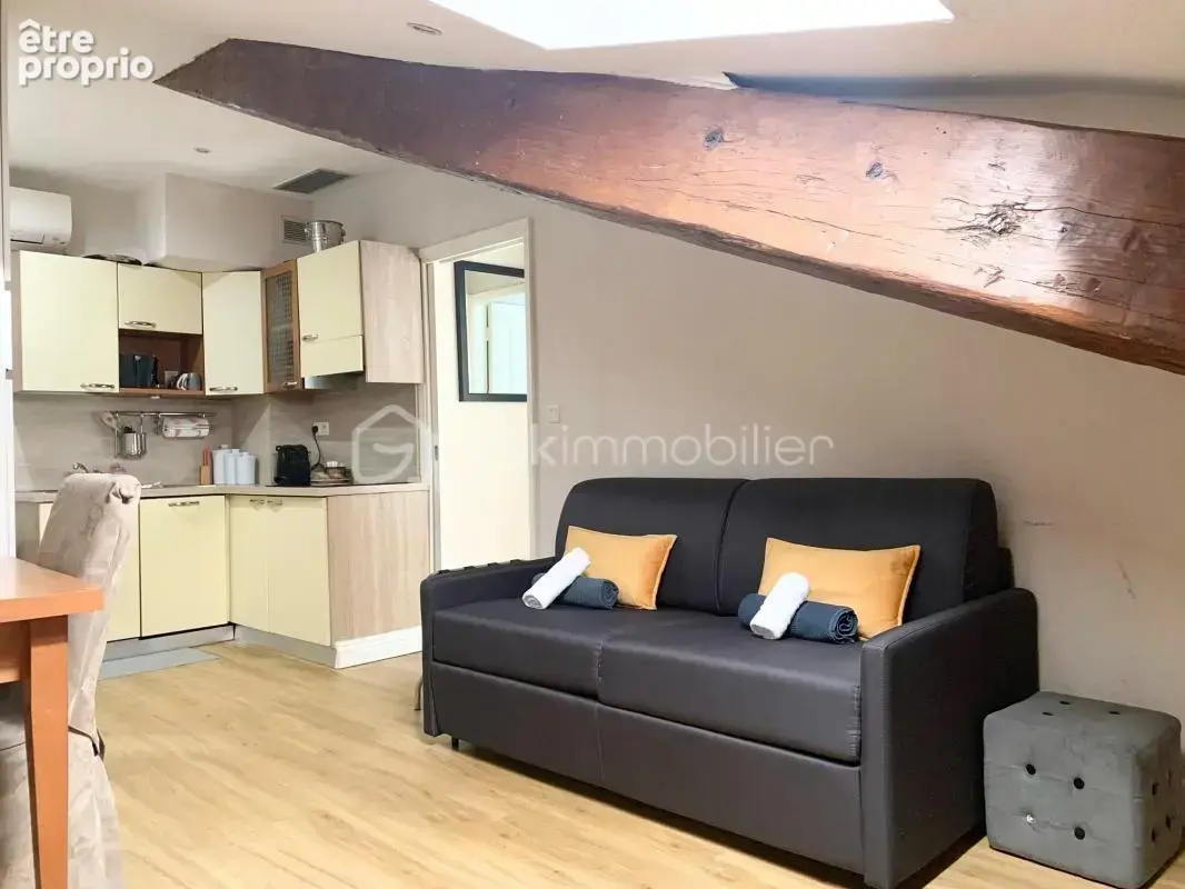 Cannes Banane – Rue d’Antibes Charmant T2 sur les toits – Fort potentiel locatif - photo 2
