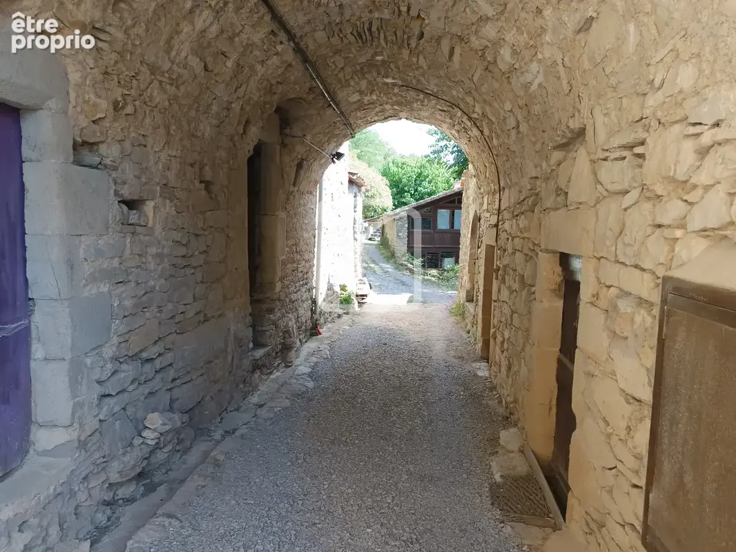 Maison ancienne de caractère au charme d'antan préservé sur terrain de 912 m2 - photo 31