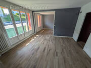 Appartement à PARON