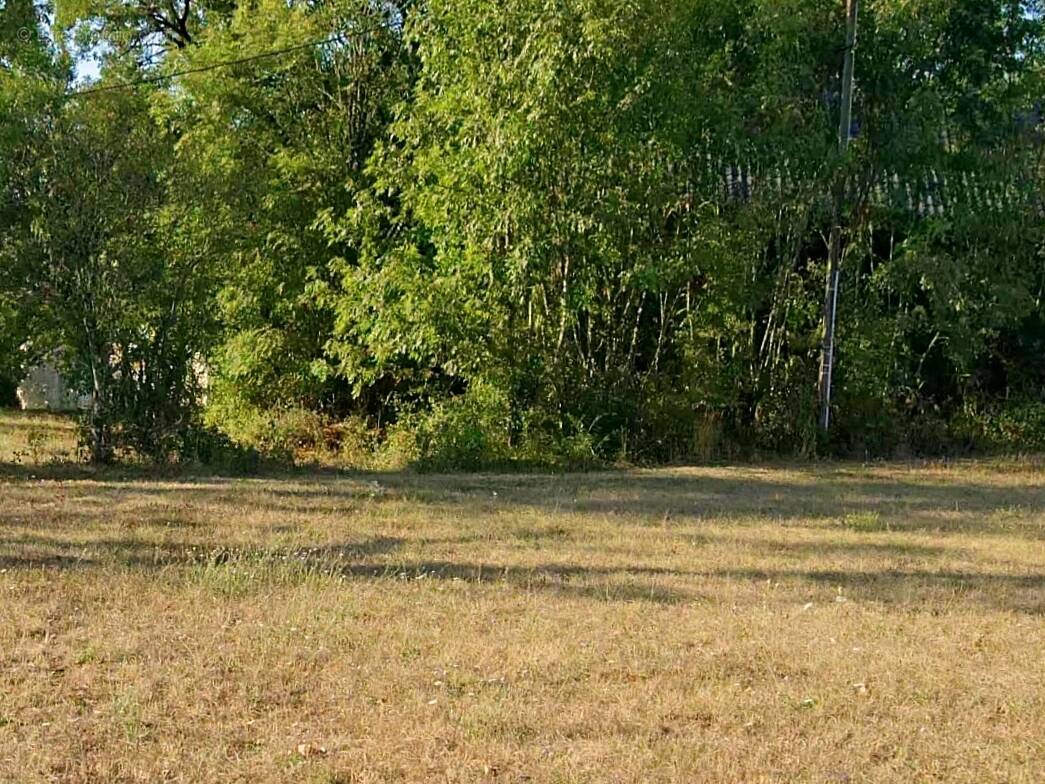 Terrain à JAYAC