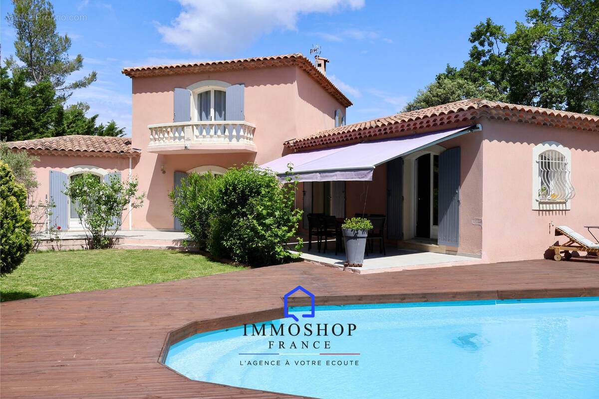 Maison à SIMIANE-COLLONGUE