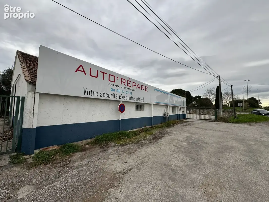 Commerce à LE CANNET-DES-MAURES