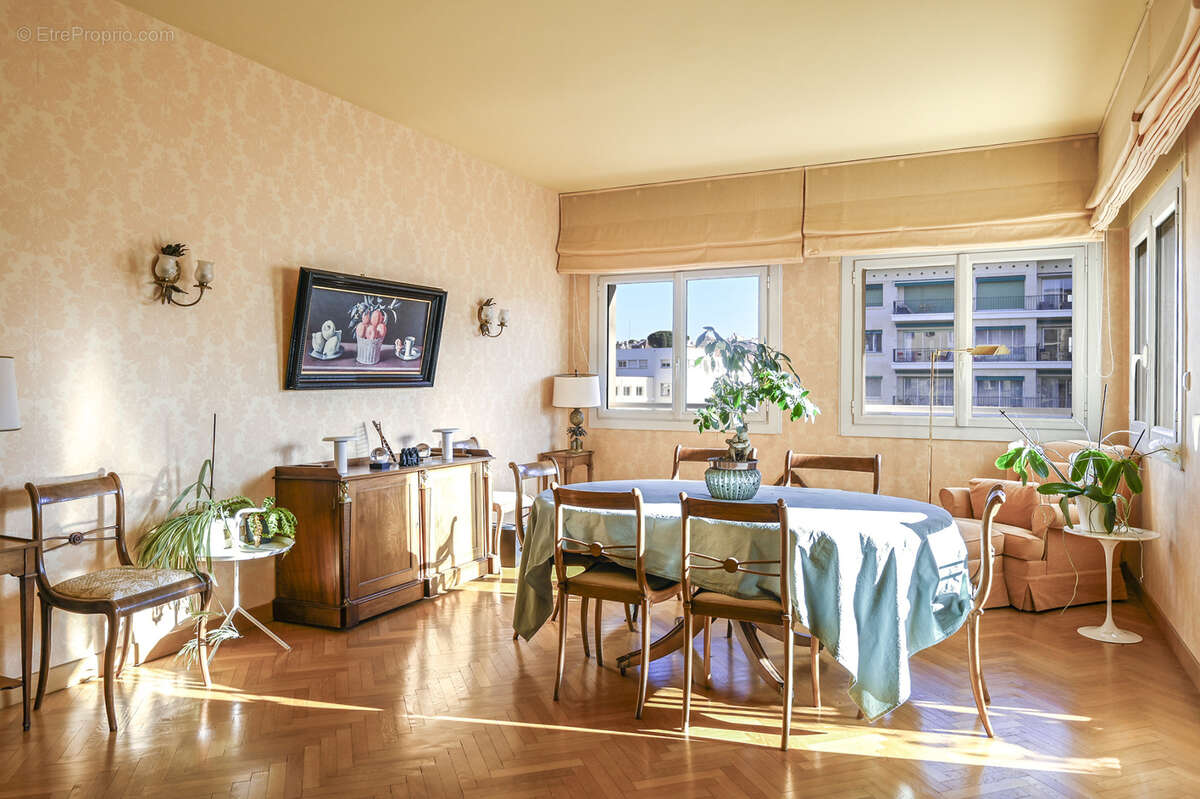 Appartement à MARSEILLE-8E