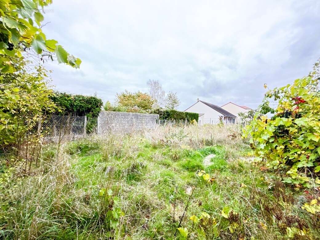 Terrain à VERNOUILLET