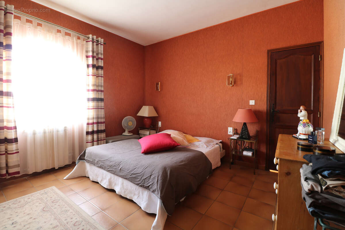 Maison à SAINT-CHINIAN