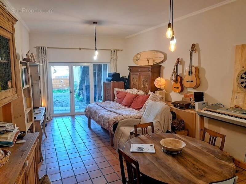 Maison à SAINT-MICHEL-L'OBSERVATOIRE