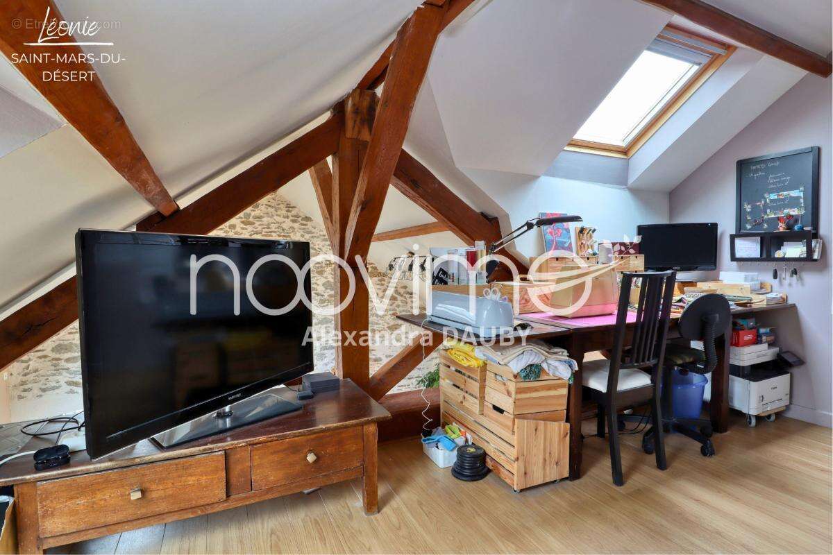 Maison à SAINT-MARS-DU-DESERT