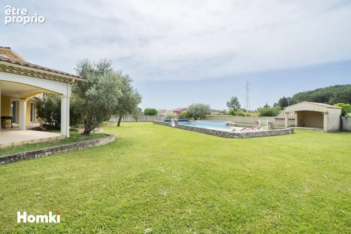 Magnifique Villa T7 de 190 m² avec mazet de 50m² à Bagard 30140 - photo 4