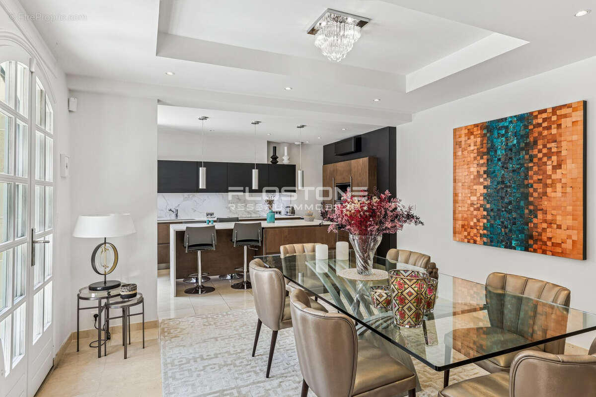 Maison à LE PERREUX-SUR-MARNE