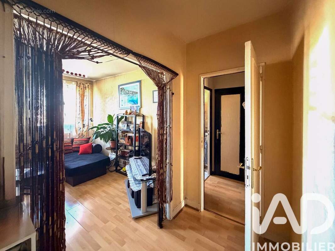 Photo 3 - Appartement à PIERREFITTE-SUR-SEINE