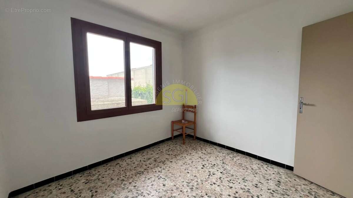 Maison à SAINT-GENIS-DES-FONTAINES