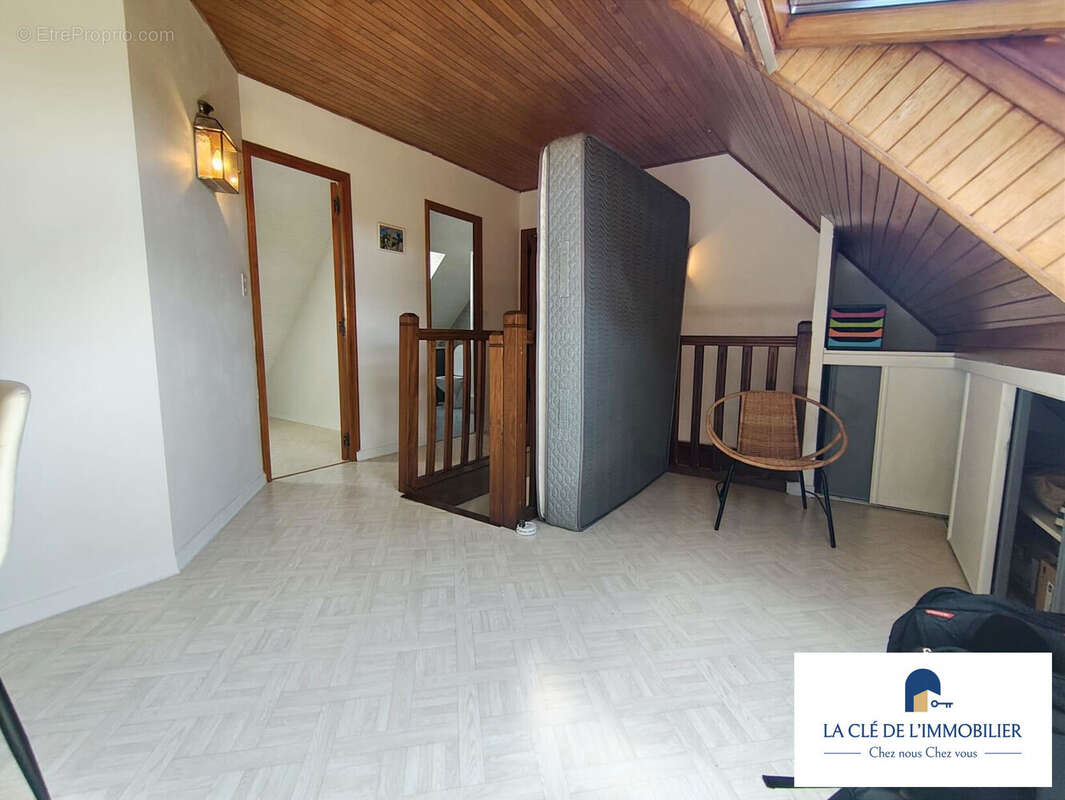 Maison 4 pièces 103 m² à vendre à Saint-Rivoal (29190) - photo 9